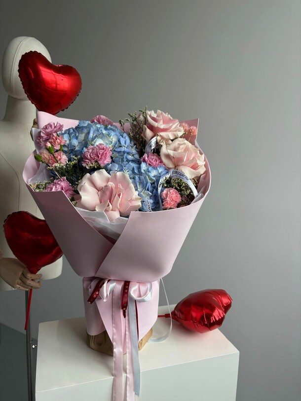 Букет персик-клубника, артикул F1378840 - 7790 рублей, доставка по городу. Flawery - доставка цветов