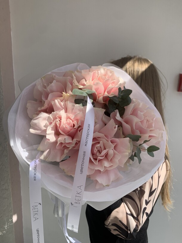 Букет с французскими розами, артикул F1410311 - 4950 рублей, доставка по городу. Flawery - доставка цветов