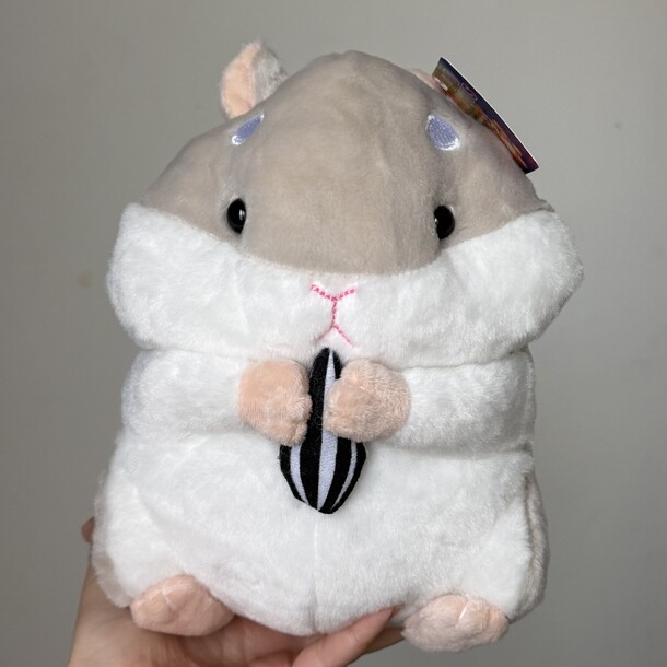 Мягкая игрушка «хомяк», артикул F1531842 - 3500 рублей, доставка по городу. Flawery - доставка цветов