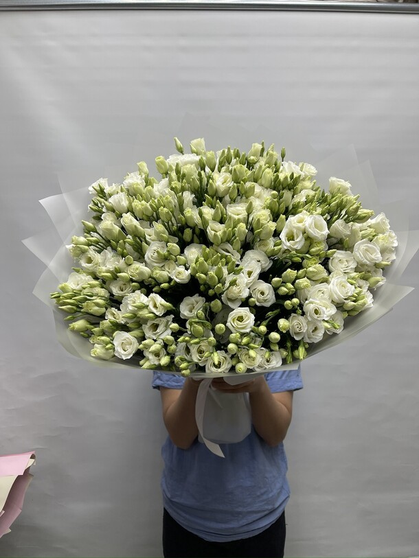 Эустома голландия, артикул F1244732 - 23900 рублей, доставка по городу. Flawery - доставка цветов