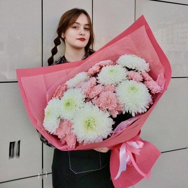 Букет из микс хризантем, артикул F1320745 - 8865 рублей, доставка по городу. Flawery - доставка цветов