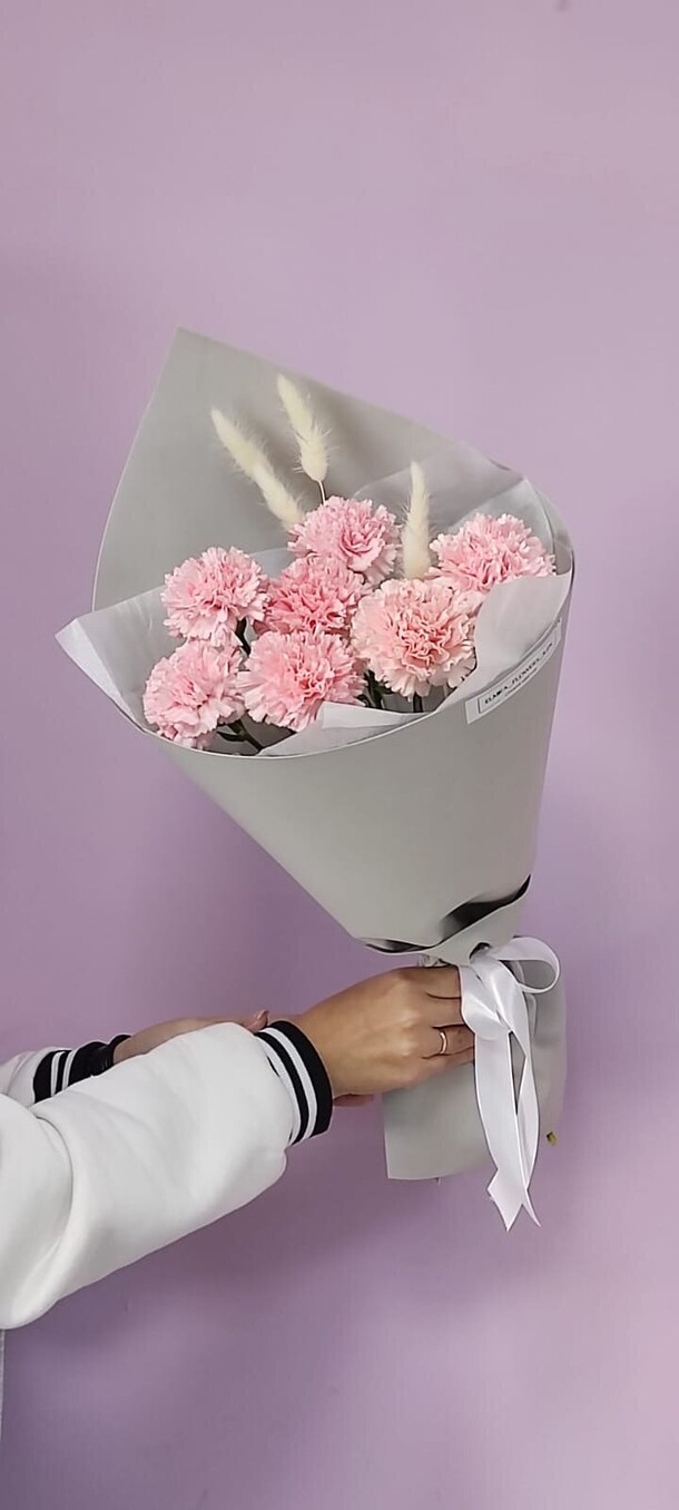 Диантусы, артикул F1330332 - 2178 рублей, доставка по городу. Flawery - доставка цветов