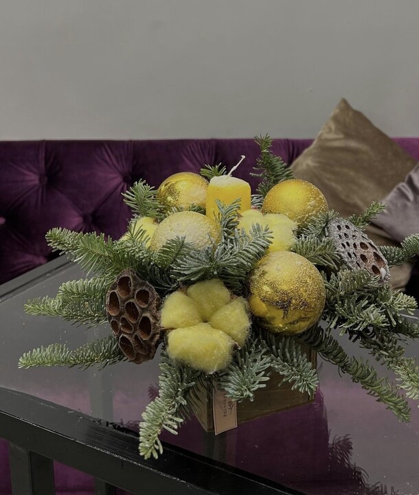 Свеча новогодняя, артикул F1233497 - 5700 рублей, доставка по городу. Flawery - доставка цветов