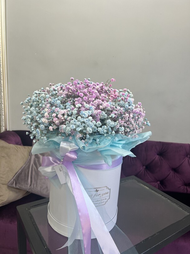 Гипсофилы в коробке, артикул F1240977 - 5880 рублей, доставка по городу. Flawery - доставка цветов