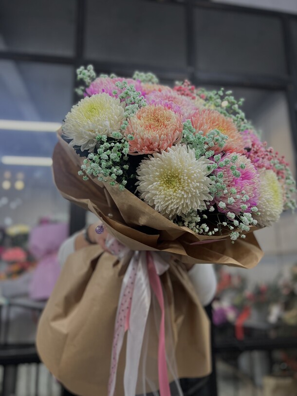 Хризантема микс, артикул F1243138 - 11550 рублей, доставка по городу. Flawery - доставка цветов