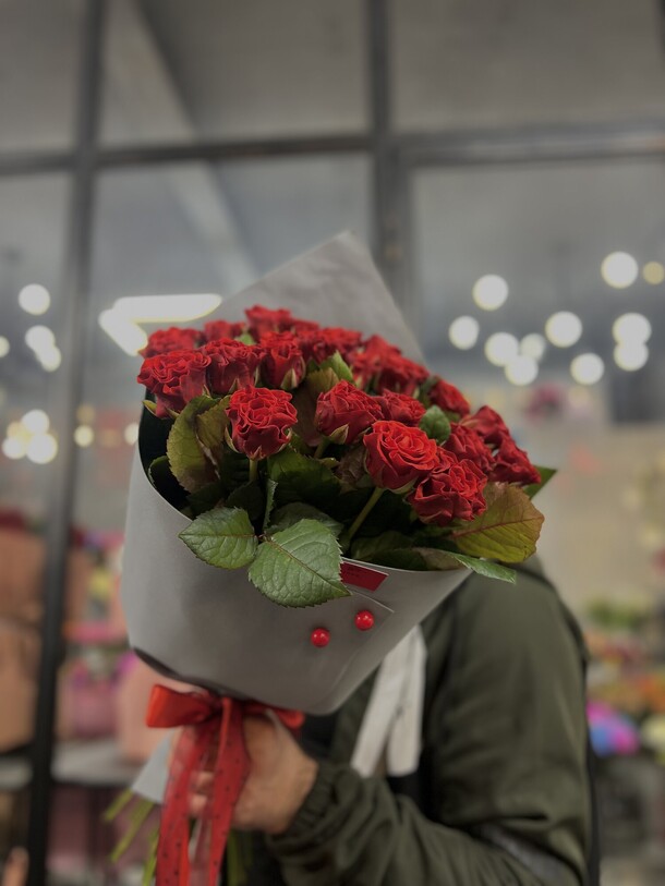 Роза эль торо, артикул F1255384 - 8300 рублей, доставка по городу. Flawery - доставка цветов