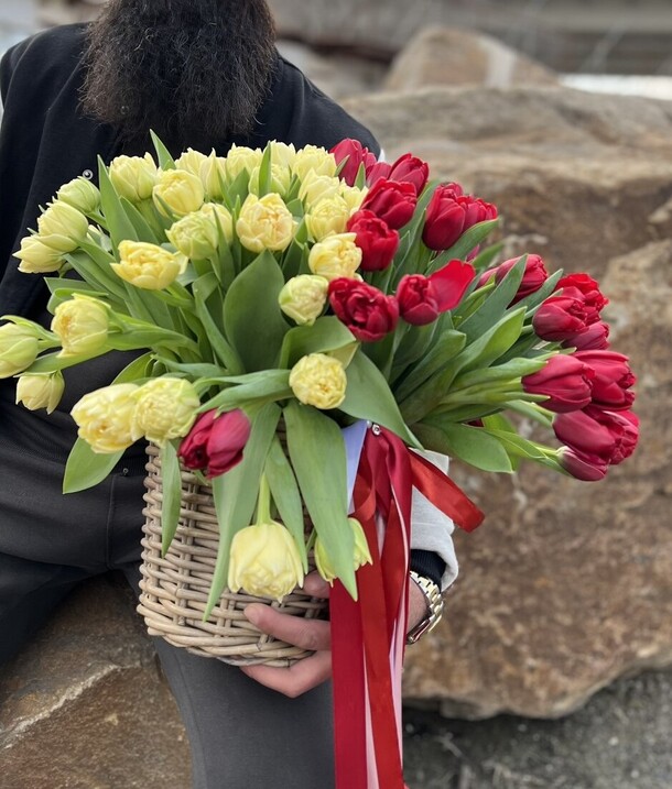 Тюльпан пионовидный, артикул F1258096 - 16800 рублей, доставка по городу. Flawery - доставка цветов