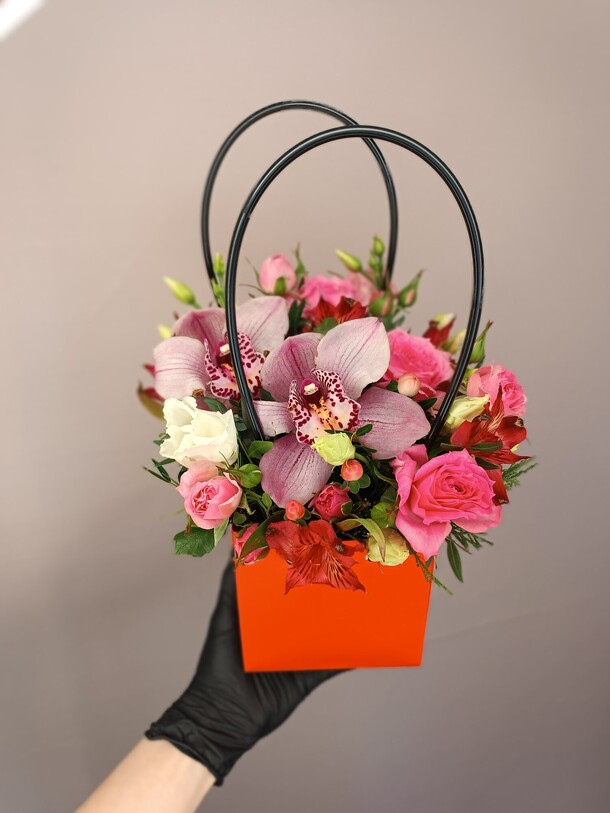 Романтика, артикул F1229914 - 4500 рублей, доставка по городу. Flawery - доставка цветов