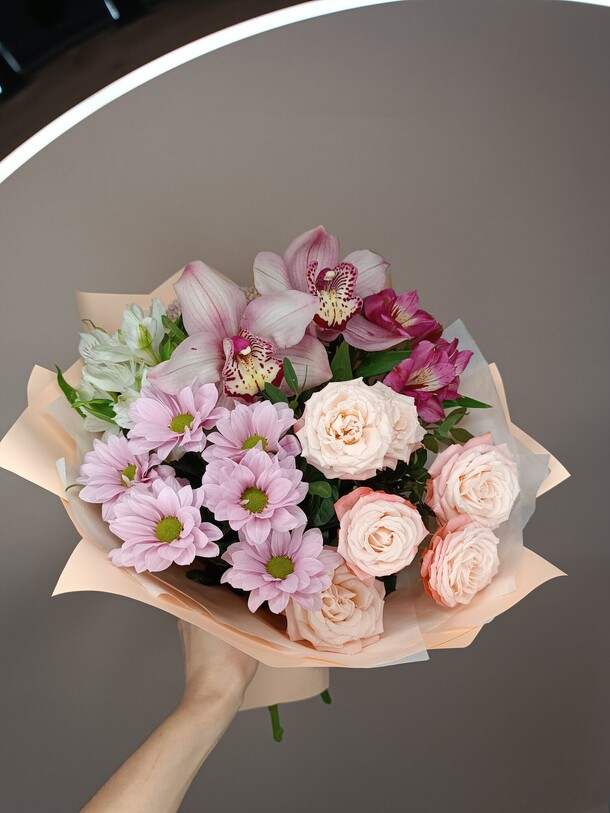 " нежная пара", артикул F1229949 - 4100 рублей, доставка по городу. Flawery - доставка цветов