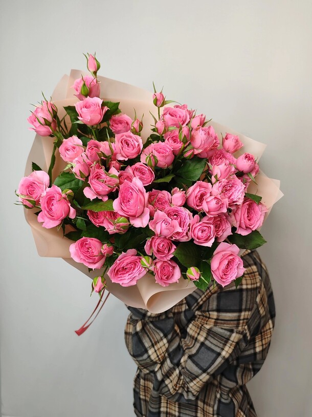 Яркие кустовые розы софи бейби, артикул F1529554 - 4790 рублей, доставка по городу. Flawery - доставка цветов