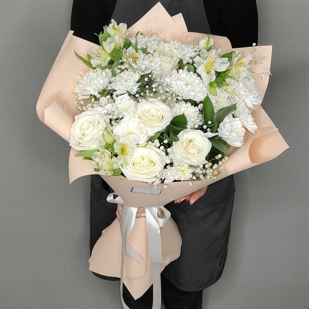 Букет "белый танец", артикул F1166624 - 4637 рублей, доставка по городу. Flawery - доставка цветов
