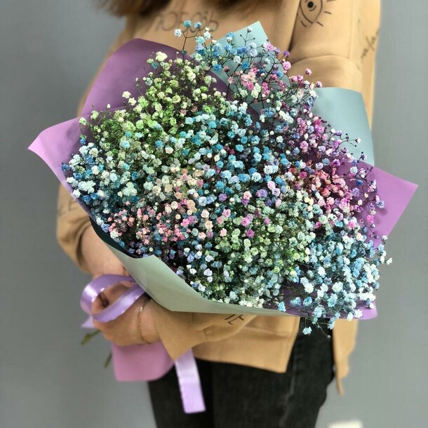 Букет радужной (цветной) гипсофилы, артикул F1167759 - 2970 рублей, доставка по городу. Flawery - доставка цветов