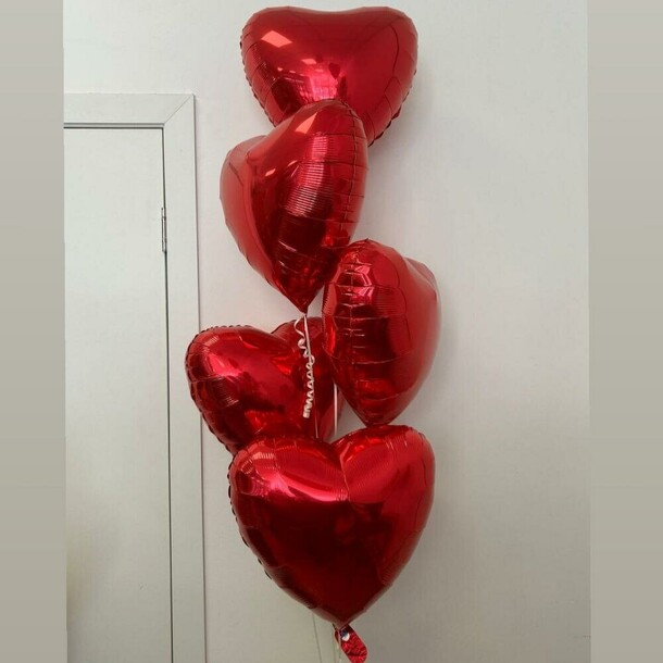Сет воздушных шаров «сердца», артикул F1378190 - 3500 рублей, доставка по городу. Flawery - доставка цветов