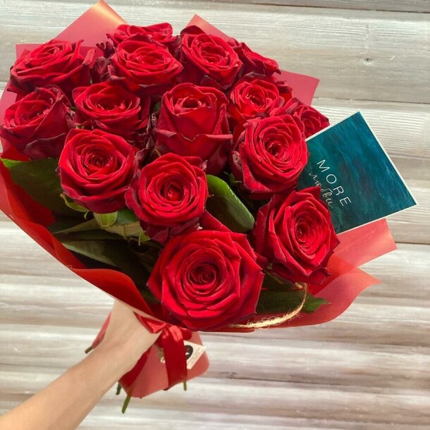 Сара - 15 ароматных роз, артикул F1160437 - 5550 рублей, доставка по городу. Flawery - доставка цветов