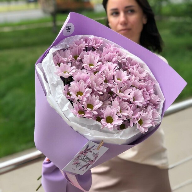 Розовые ромашки, артикул F1257123 - 3550 рублей, доставка по городу. Flawery - доставка цветов