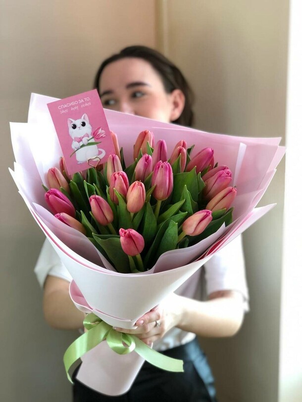 25 розовых тюльпанов, артикул F1261511 - 7450 рублей, доставка по городу. Flawery - доставка цветов