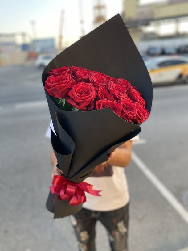 Комплимент букет, артикул F1110286 - 4545 рублей, доставка по городу. Flawery - доставка цветов