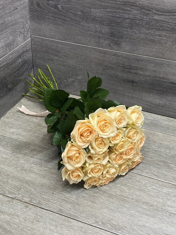 Роза пич аваланж, артикул F1143876 - 4830 рублей, доставка по городу. Flawery - доставка цветов