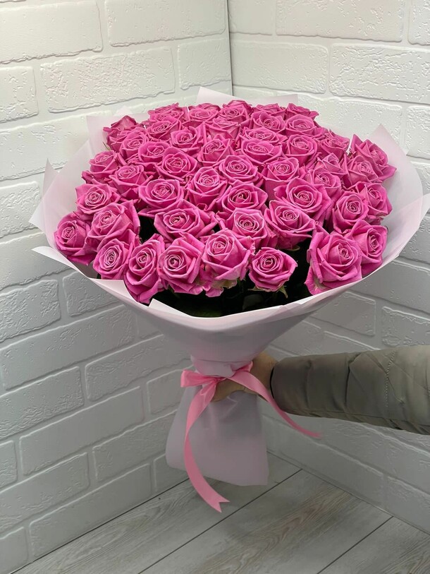 Комплимент букет, артикул F1160950 - 12883 рублей, доставка по городу. Flawery - доставка цветов