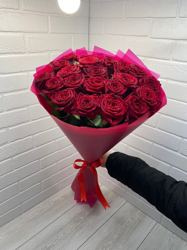 Красная роза, артикул F1162934 - 4182 рублей, доставка по городу. Flawery - доставка цветов