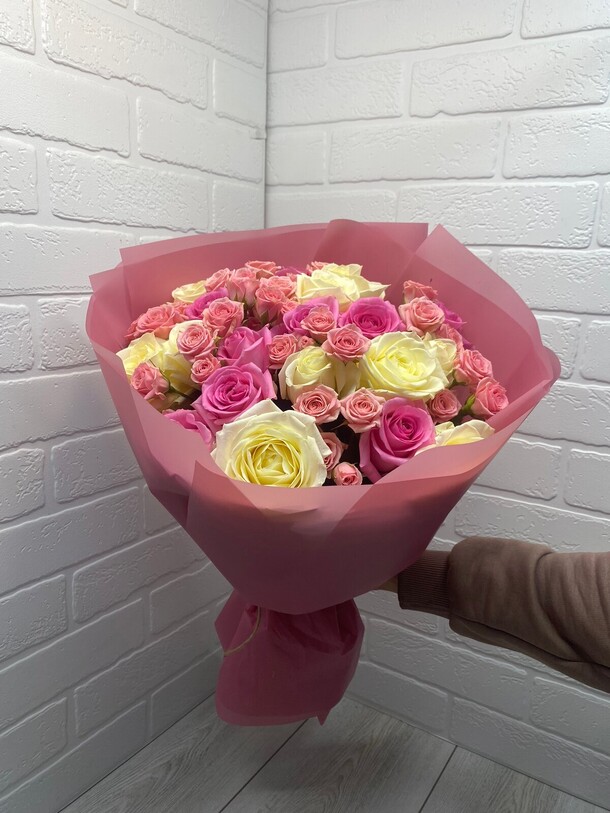 Между вымыслом и снами, артикул F1163028 - 10966 рублей, доставка по городу. Flawery - доставка цветов