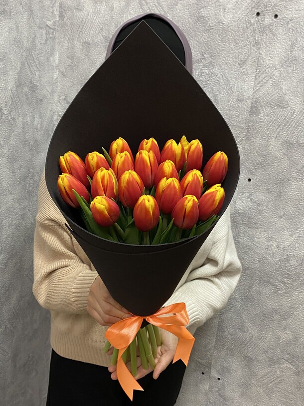 Оранжевый тюльпан, артикул F1186574 - 5563 рублей, доставка по городу. Flawery - доставка цветов