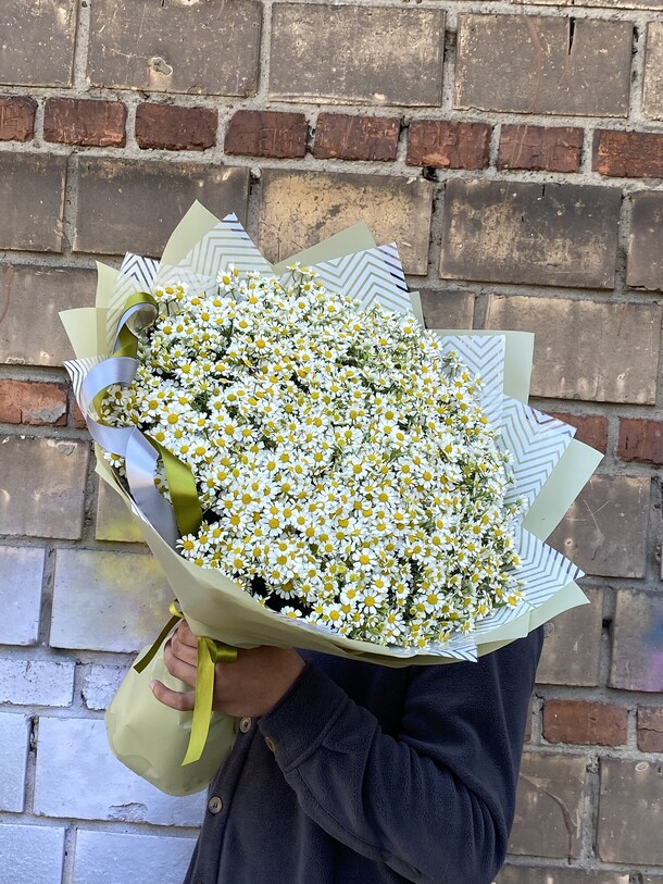 Ромашка кустовая, артикул F1190812 - 13189 рублей, доставка по городу. Flawery - доставка цветов