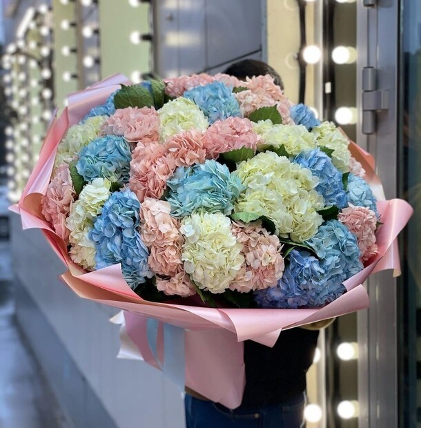 Гортензия микс 21, артикул F1193207 - 28667 рублей, доставка по городу. Flawery - доставка цветов