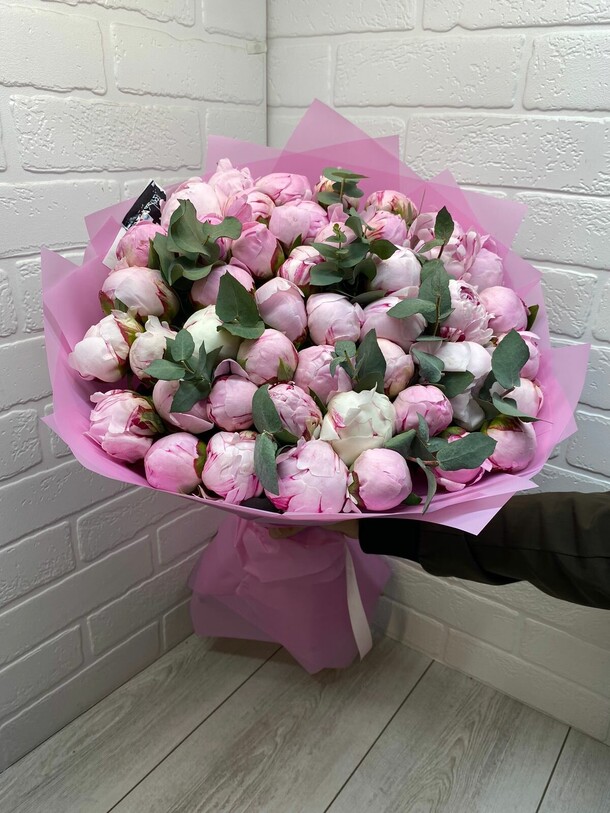 Пион сара бернард, артикул F1193218 - 42108 рублей, доставка по городу. Flawery - доставка цветов