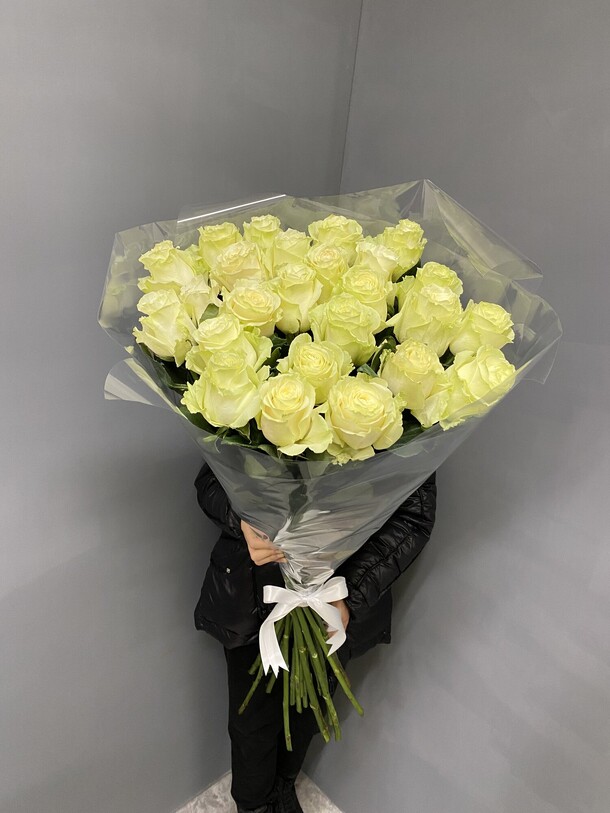 Эквадорсая роза 29, артикул F1196693 - 27000 рублей, доставка по городу. Flawery - доставка цветов