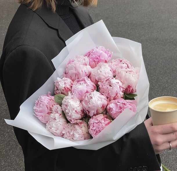 Пион сара бернард 15, артикул F1197189 - 16819 рублей, доставка по городу. Flawery - доставка цветов