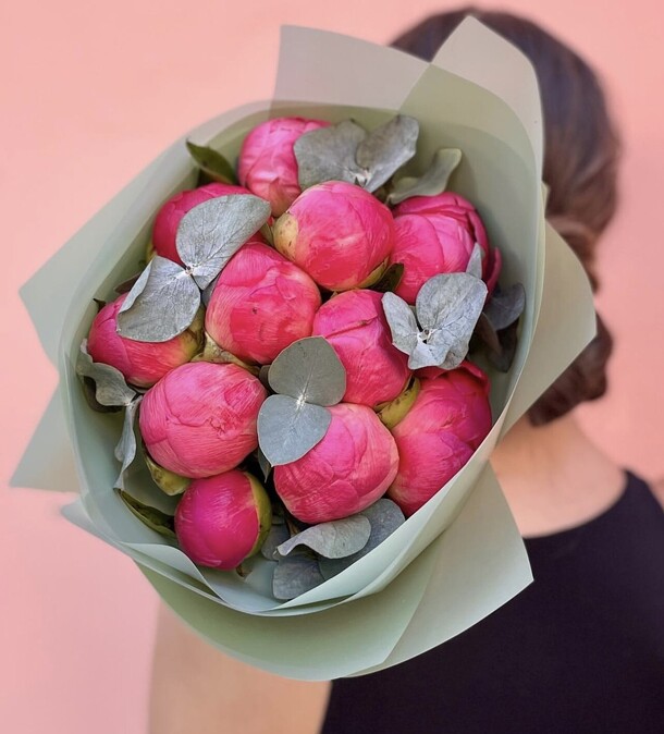 Пион коралл шарм 11, артикул F1197231 - 10768 рублей, доставка по городу. Flawery - доставка цветов