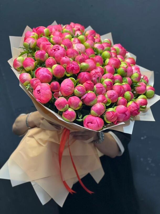 Пионы 101, артикул F1201332 - 120999 рублей, доставка по городу. Flawery - доставка цветов