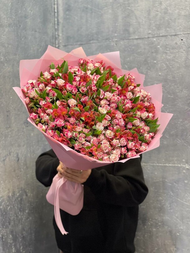 Радость встречи, артикул F1223661 - 22626 рублей, доставка по городу. Flawery - доставка цветов