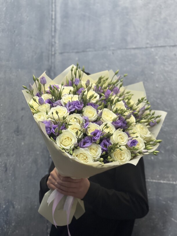 Фиолетовый эустома с аваланж, артикул F1229314 - 15971 рублей, доставка по городу. Flawery - доставка цветов