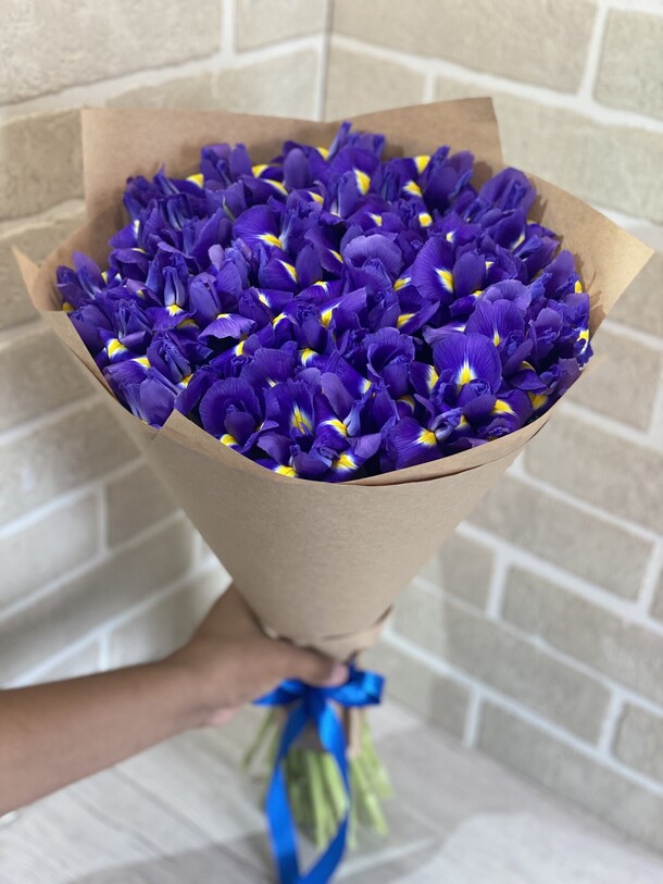 Ирис 49, артикул F1234963 - 7280 рублей, доставка по городу. Flawery - доставка цветов