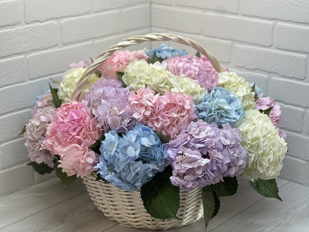Гортензия с корзинами, артикул F1266937 - 21756 рублей, доставка по городу. Flawery - доставка цветов