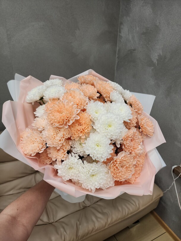 Пышные хризантемы, артикул F1291492 - 5346 рублей, доставка по городу. Flawery - доставка цветов