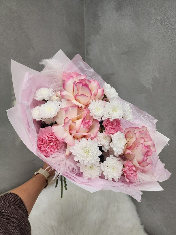 Фаворитка, артикул F1322591 - 7321 рублей, доставка по городу. Flawery - доставка цветов