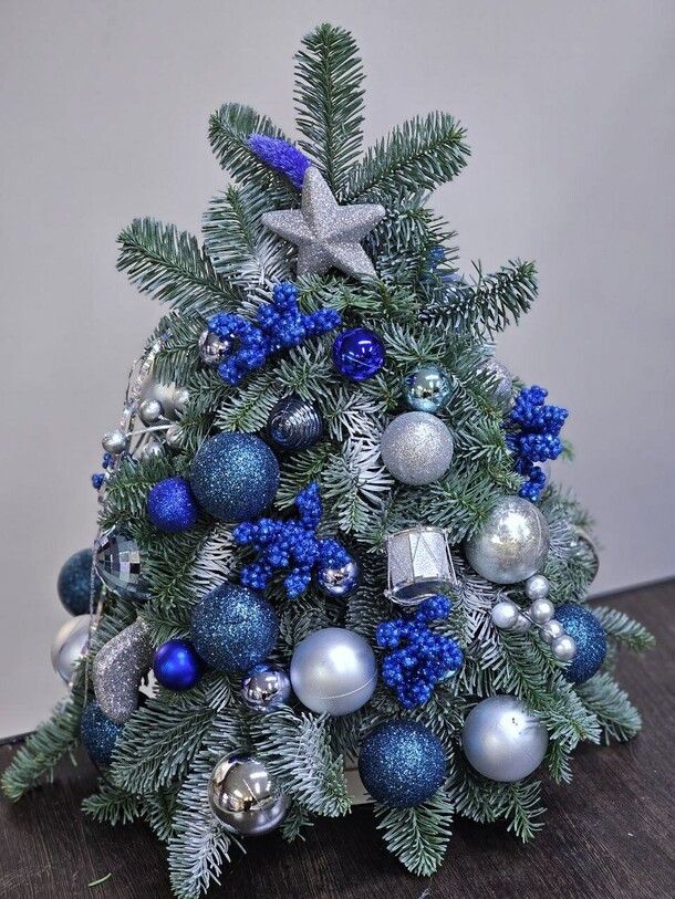 Ёлка, артикул F1238848 - 8918 рублей, доставка по городу. Flawery - доставка цветов