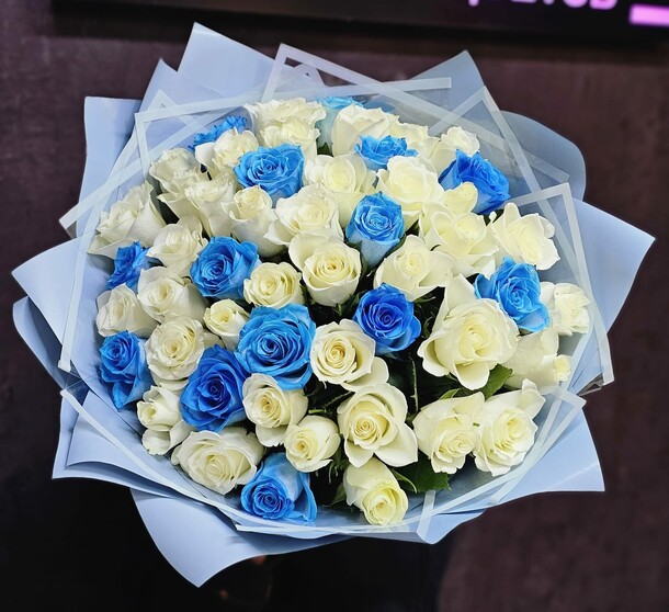 Небесный букет роз, артикул F1340420 - 13750 рублей, доставка по городу. Flawery - доставка цветов