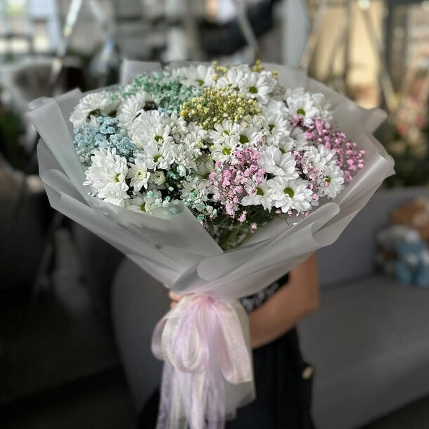 Букет хризантем, артикул F1409810 - 8300 рублей, доставка по городу. Flawery - доставка цветов