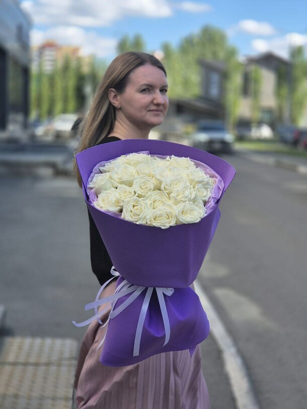 Букет роз, артикул F1430502 - 9300 рублей, доставка по городу. Flawery - доставка цветов