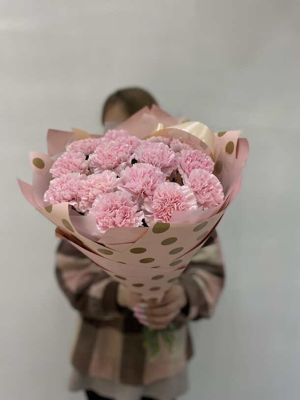 Ажурные гвоздики, артикул F1246952 - 3888 рублей, доставка по городу. Flawery - доставка цветов