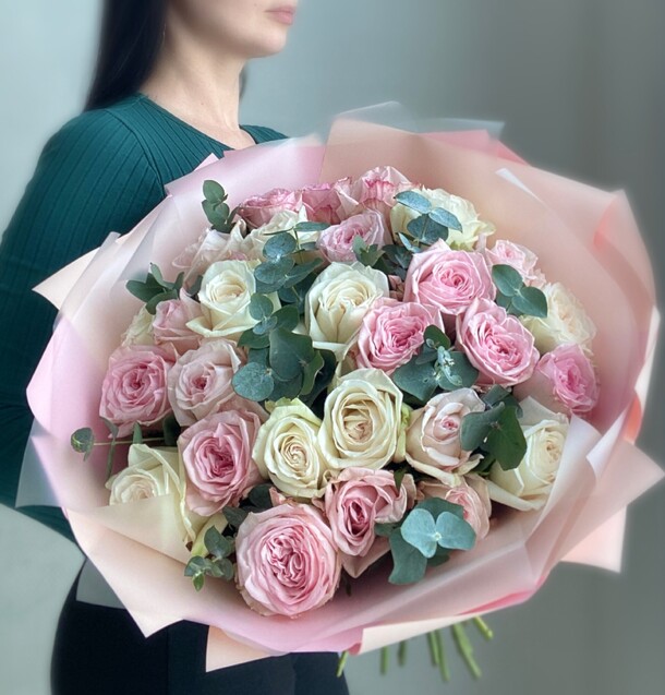 Ароматные пионовидные розы, артикул F1252001 - 16000 рублей, доставка по городу. Flawery - доставка цветов