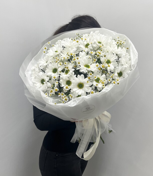 Ромашки на полянке, артикул F1376522 - 5994 рублей, доставка по городу. Flawery - доставка цветов