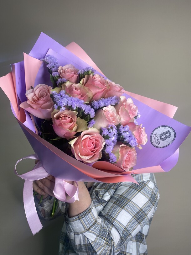 Мини розы, артикул F1368033 - 3590 рублей, доставка по городу. Flawery - доставка цветов