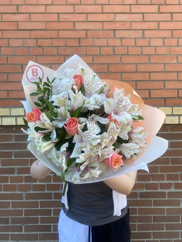 Персик со сливками, артикул F1447500 - 4850 рублей, доставка по городу. Flawery - доставка цветов