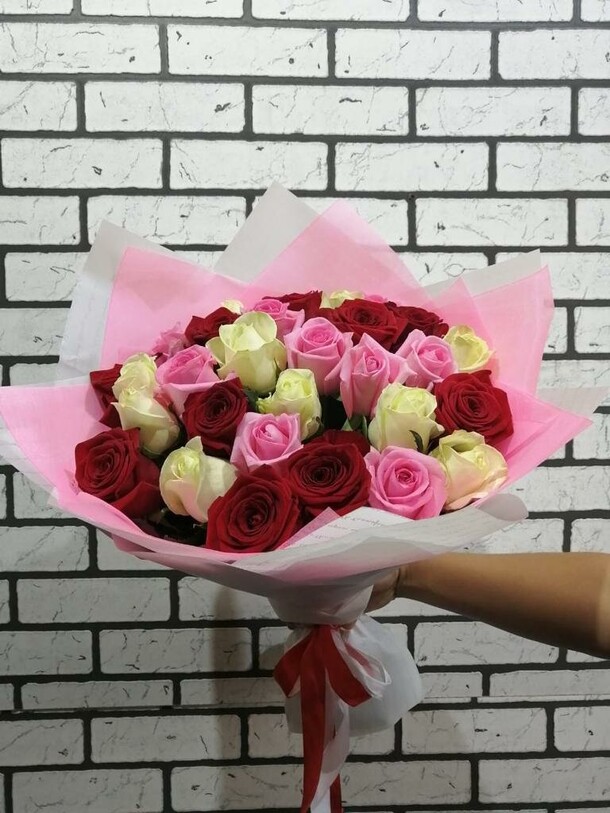 Букет микс, артикул F1165338 - 11495 рублей, доставка по городу. Flawery - доставка цветов