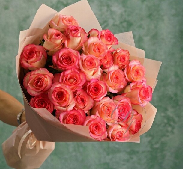 Букет из роз джумилия, артикул F1166356 - 12100 рублей, доставка по городу. Flawery - доставка цветов